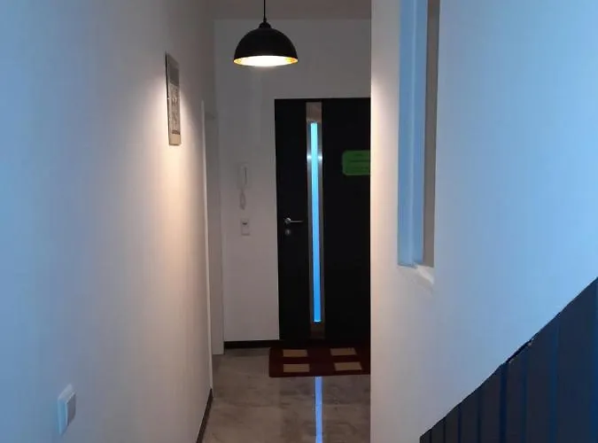 Berlin - Flughafen Mit Küche