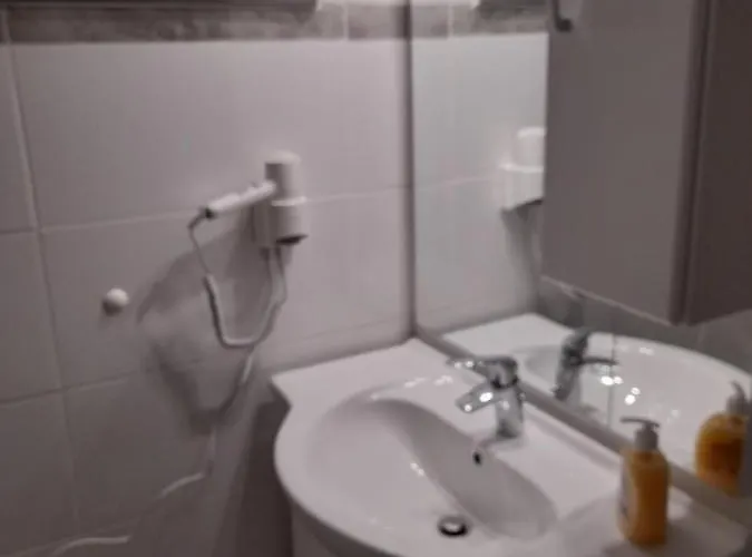 Berlin - Flughafen Mit Küche